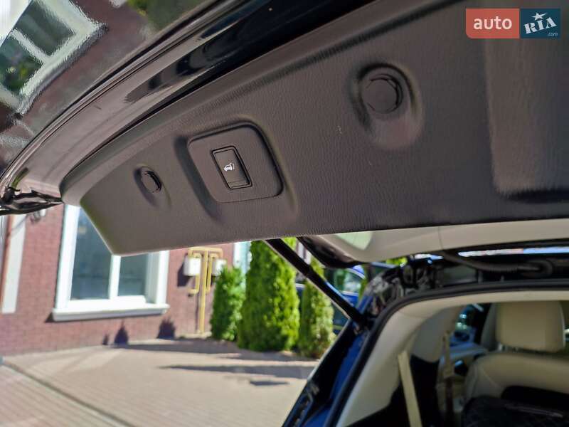 Внедорожник / Кроссовер Infiniti QX60 2016 в Хмельницком