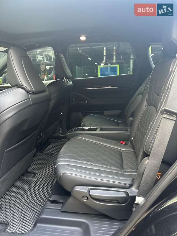 Внедорожник / Кроссовер Infiniti QX60 2022 в Киеве