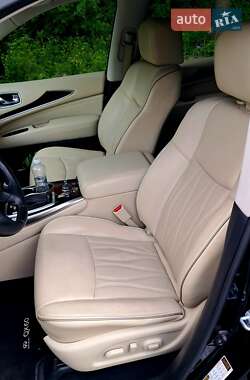 Внедорожник / Кроссовер Infiniti QX60 2017 в 