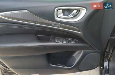 Внедорожник / Кроссовер Infiniti QX60 2018 в 