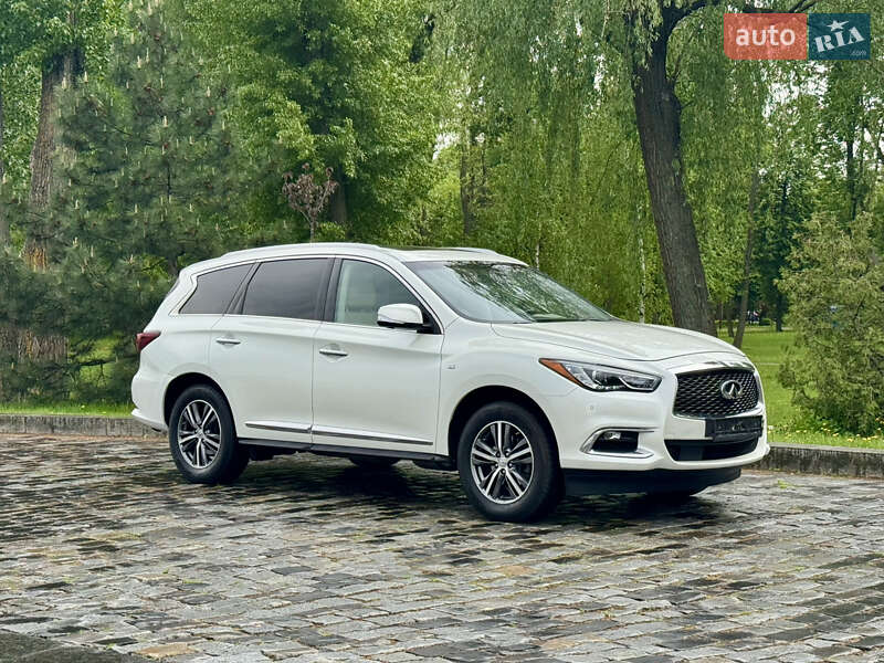 Внедорожник / Кроссовер Infiniti QX60 2018 в Киеве
