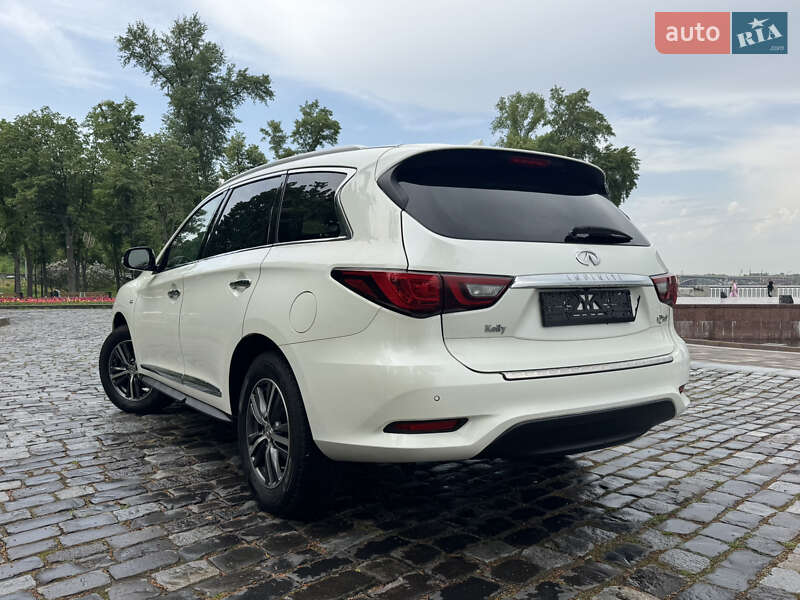 Внедорожник / Кроссовер Infiniti QX60 2018 в Киеве