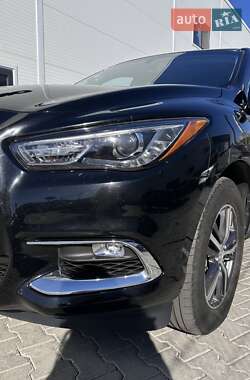 Внедорожник / Кроссовер Infiniti QX60 2017 в 