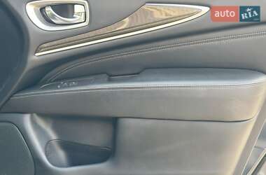 Позашляховик / Кросовер Infiniti QX60 2020 в 