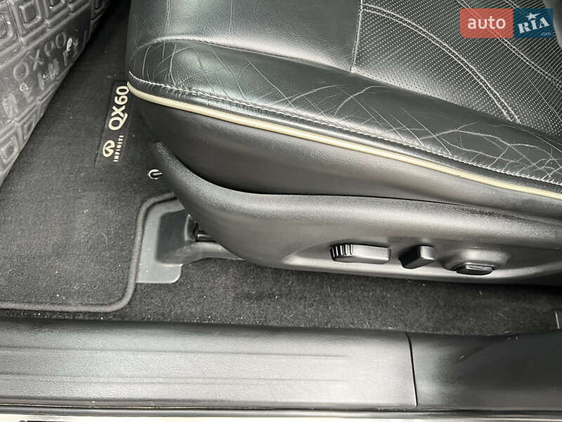 Внедорожник / Кроссовер Infiniti QX60 2017 в Хмельницком