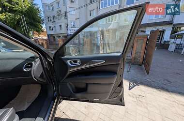 Внедорожник / Кроссовер Infiniti QX60 2018 в 