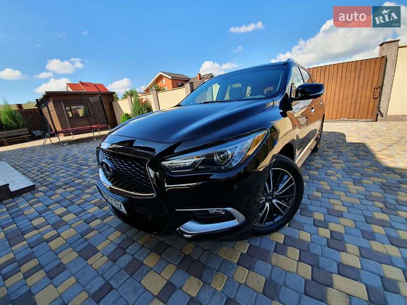 Внедорожник / Кроссовер Infiniti QX60 2016 в Киеве