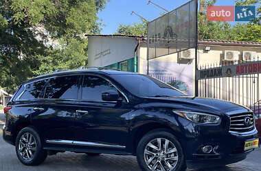 Внедорожник / Кроссовер Infiniti QX60 2015 в 