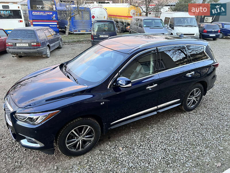 Внедорожник / Кроссовер Infiniti QX60 2017 в Ивано-Франковске