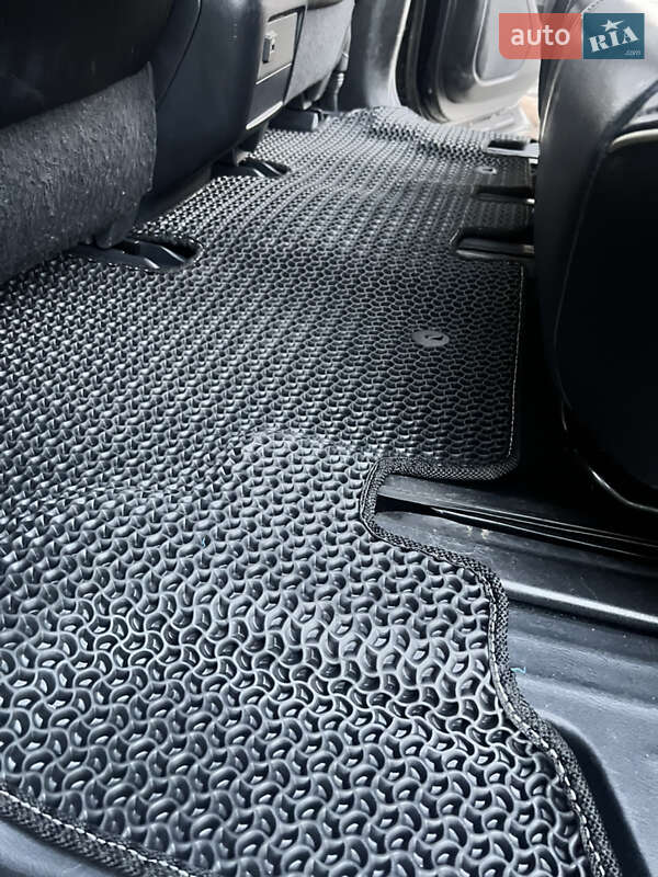 Внедорожник / Кроссовер Infiniti QX60 2017 в Ивано-Франковске