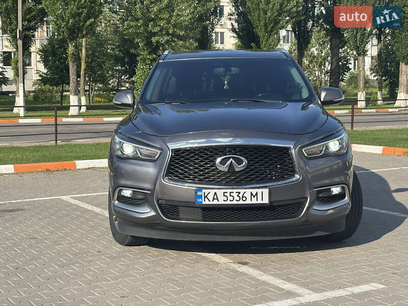 Внедорожник / Кроссовер Infiniti QX60 2016 в Василькове