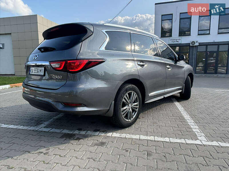 Внедорожник / Кроссовер Infiniti QX60 2016 в Василькове