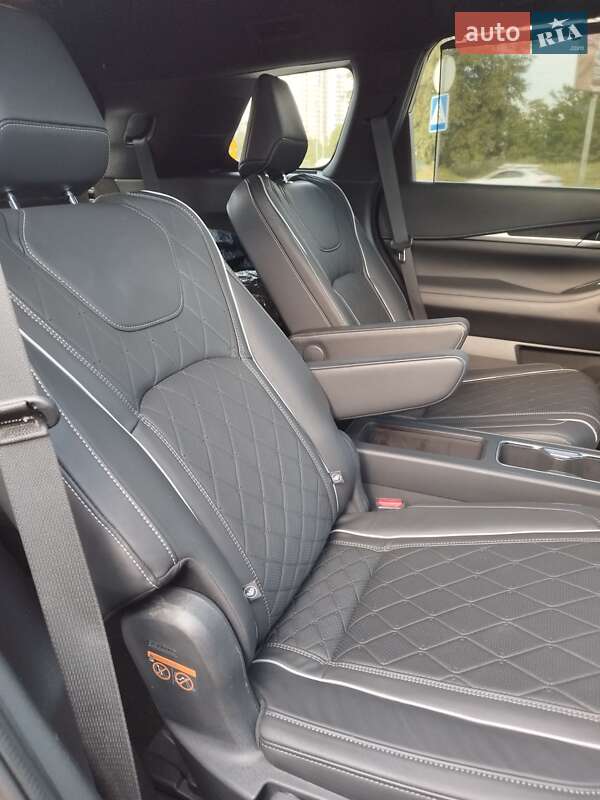 Внедорожник / Кроссовер Infiniti QX60 2022 в Киеве