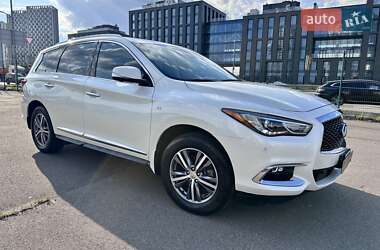 Внедорожник / Кроссовер Infiniti QX60 2019 в 