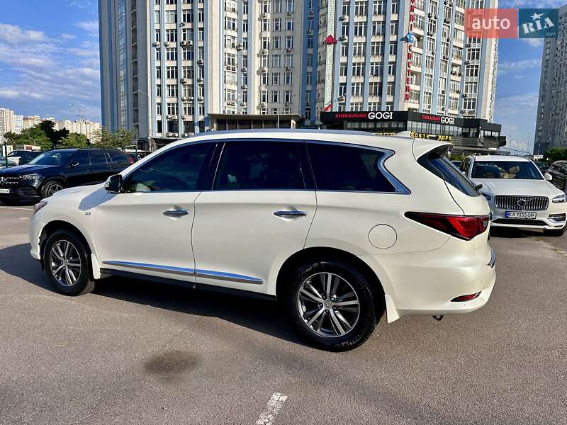Позашляховик / Кросовер Infiniti QX60 2019 в Києві