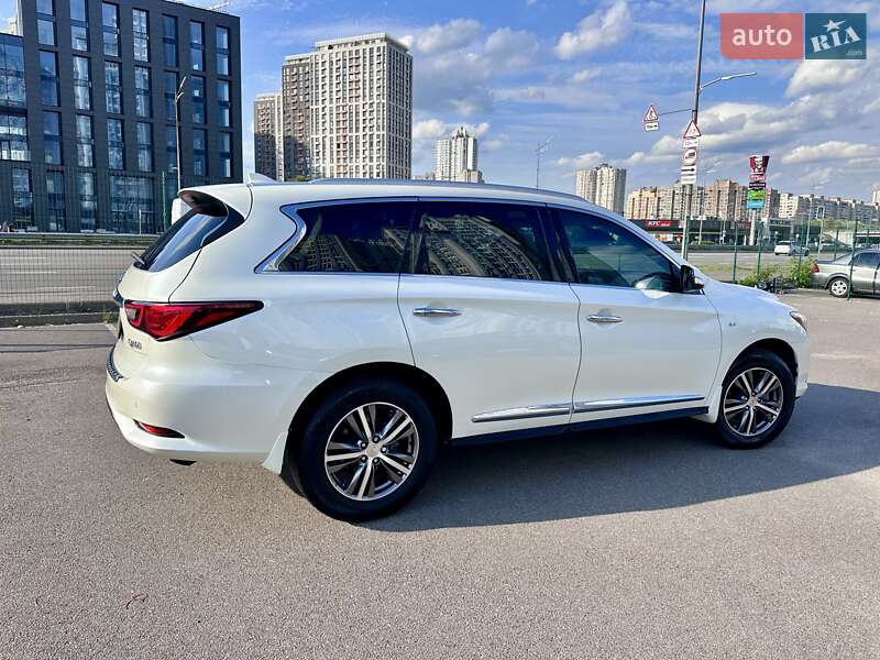 Позашляховик / Кросовер Infiniti QX60 2019 в Києві