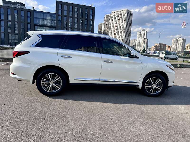Позашляховик / Кросовер Infiniti QX60 2019 в Києві