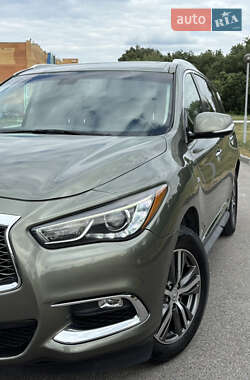 Позашляховик / Кросовер Infiniti QX60 2016 в Дніпрі