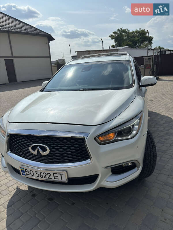 Внедорожник / Кроссовер Infiniti QX60 2017 в Тернополе