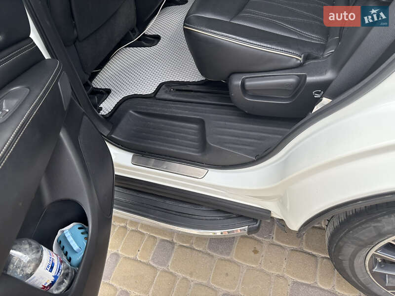 Внедорожник / Кроссовер Infiniti QX60 2017 в Тернополе