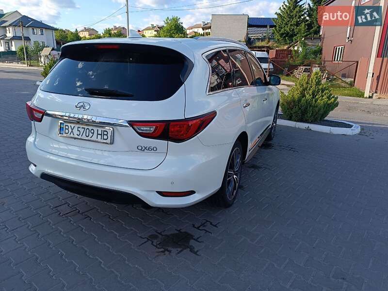 Позашляховик / Кросовер Infiniti QX60 2015 в Хмельницькому