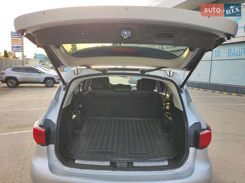 Внедорожник / Кроссовер Infiniti QX60 2018 в Полтаве