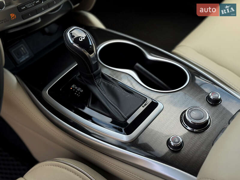 Внедорожник / Кроссовер Infiniti QX60 2020 в Киеве