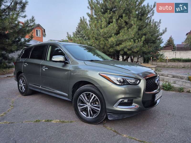 Внедорожник / Кроссовер Infiniti QX60 2017 в Каменском