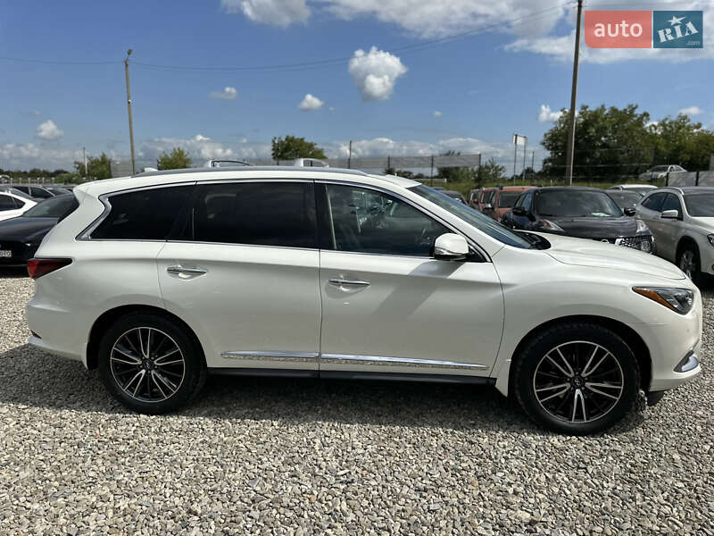 Внедорожник / Кроссовер Infiniti QX60 2016 в Ивано-Франковске