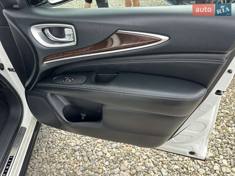 Внедорожник / Кроссовер Infiniti QX60 2016 в Ивано-Франковске