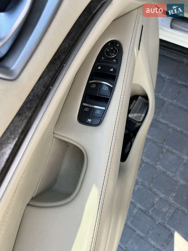 Внедорожник / Кроссовер Infiniti QX60 2013 в Львове