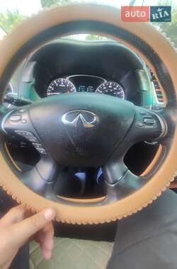 Купе Infiniti QX60 2018 в Ирпене