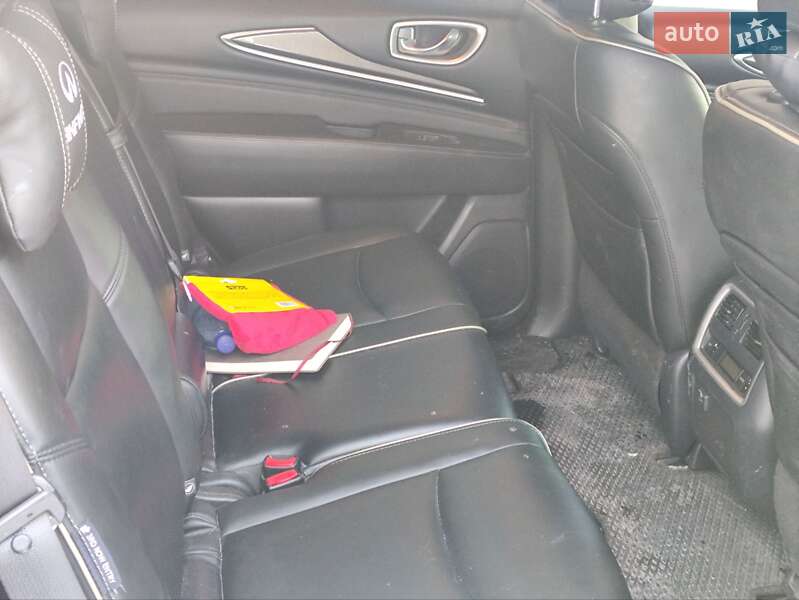 Купе Infiniti QX60 2018 в Ирпене