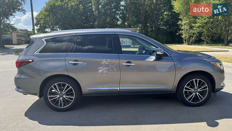 Внедорожник / Кроссовер Infiniti QX60 2017 в Чернигове