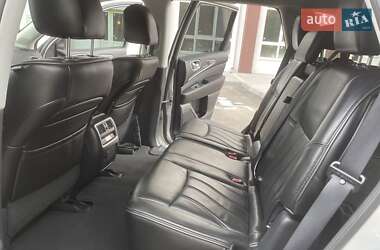 Внедорожник / Кроссовер Infiniti QX60 2015 в 