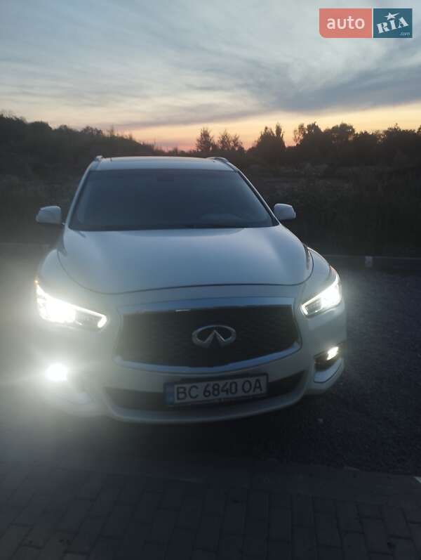 Внедорожник / Кроссовер Infiniti QX60 2016 в Львове