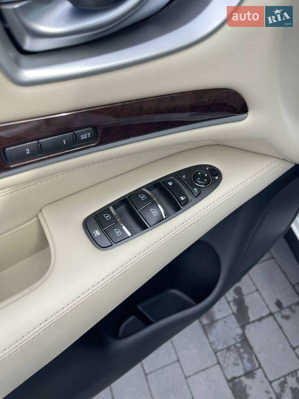 Внедорожник / Кроссовер Infiniti QX60 2019 в Львове