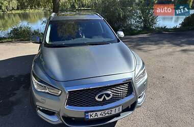 Внедорожник / Кроссовер Infiniti QX60 2016 в 