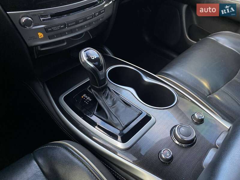 Внедорожник / Кроссовер Infiniti QX60 2017 в Киеве