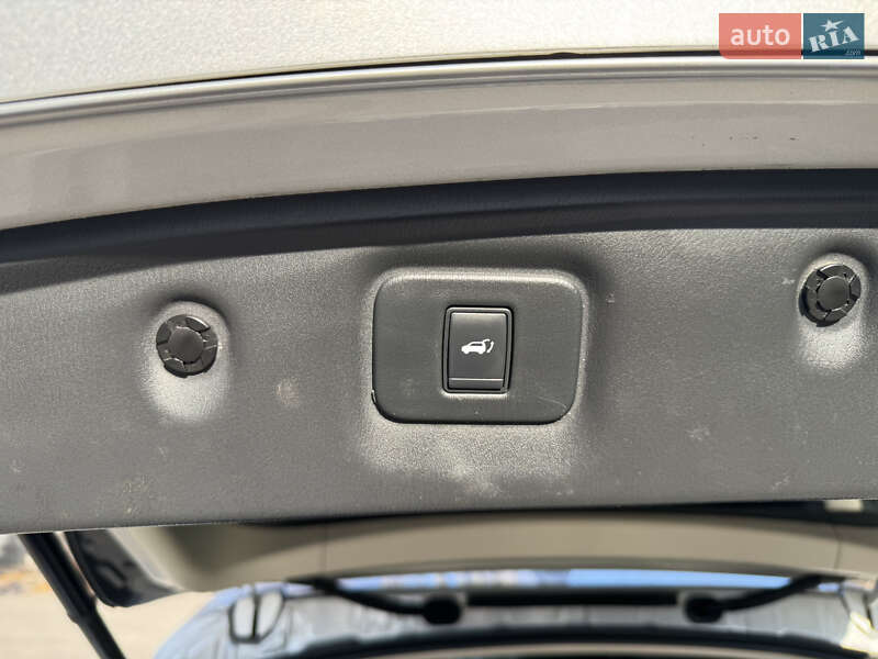 Позашляховик / Кросовер Infiniti QX60 2019 в Запоріжжі