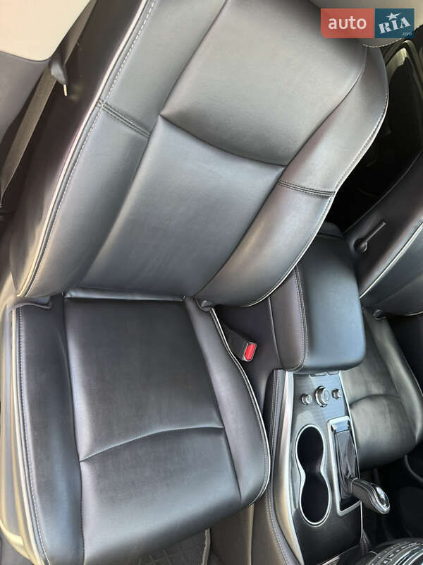 Позашляховик / Кросовер Infiniti QX60 2019 в Запоріжжі