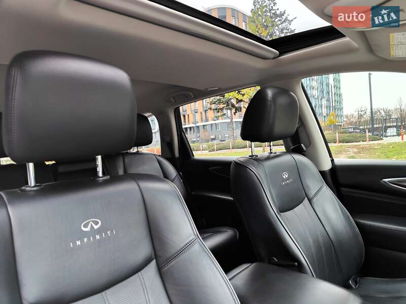 Внедорожник / Кроссовер Infiniti QX60 2014 в Киеве