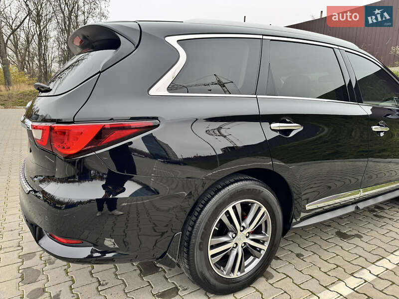 Внедорожник / Кроссовер Infiniti QX60 2016 в Тернополе