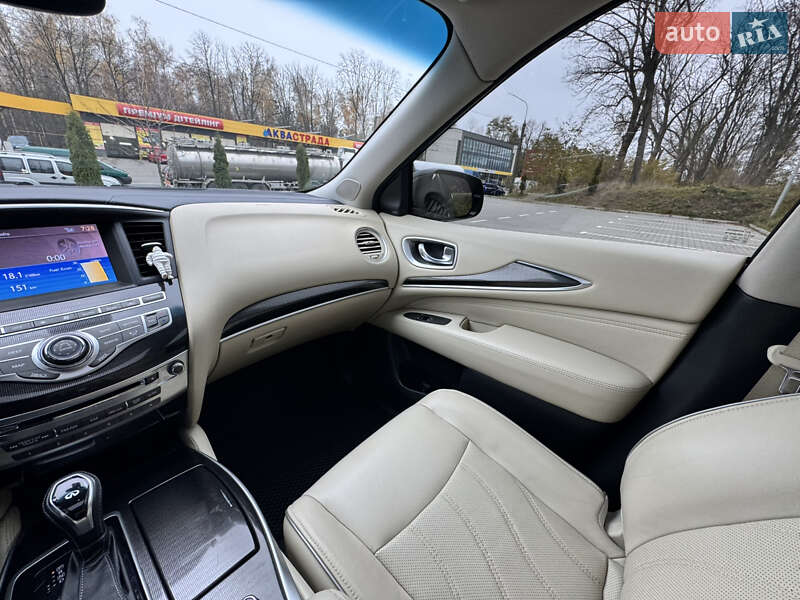 Внедорожник / Кроссовер Infiniti QX60 2016 в Тернополе