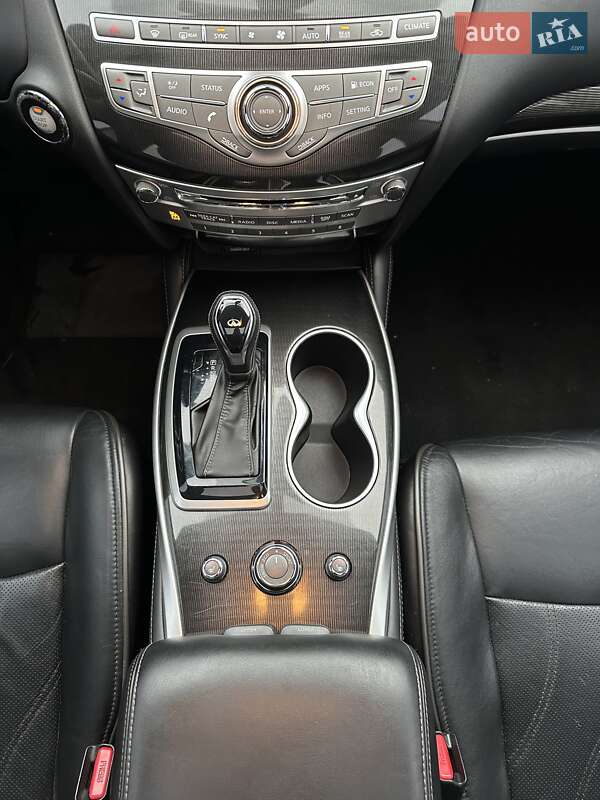 Внедорожник / Кроссовер Infiniti QX60 2019 в Белогородке