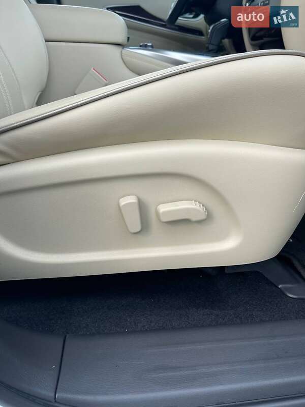 Позашляховик / Кросовер Infiniti QX60 2019 в Львові