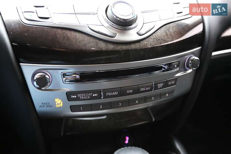 Позашляховик / Кросовер Infiniti QX60 2015 в Києві