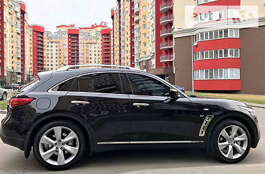 Внедорожник / Кроссовер Infiniti QX70 2014 в Киеве