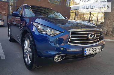 Внедорожник / Кроссовер Infiniti QX70 2015 в Харькове