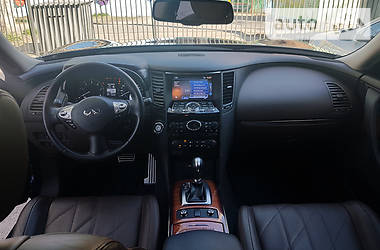 Внедорожник / Кроссовер Infiniti QX70 2015 в Харькове